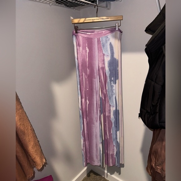 Women's Purple Streaks Pants Set, Size Large, Gently Worn - Picture 4 of 6